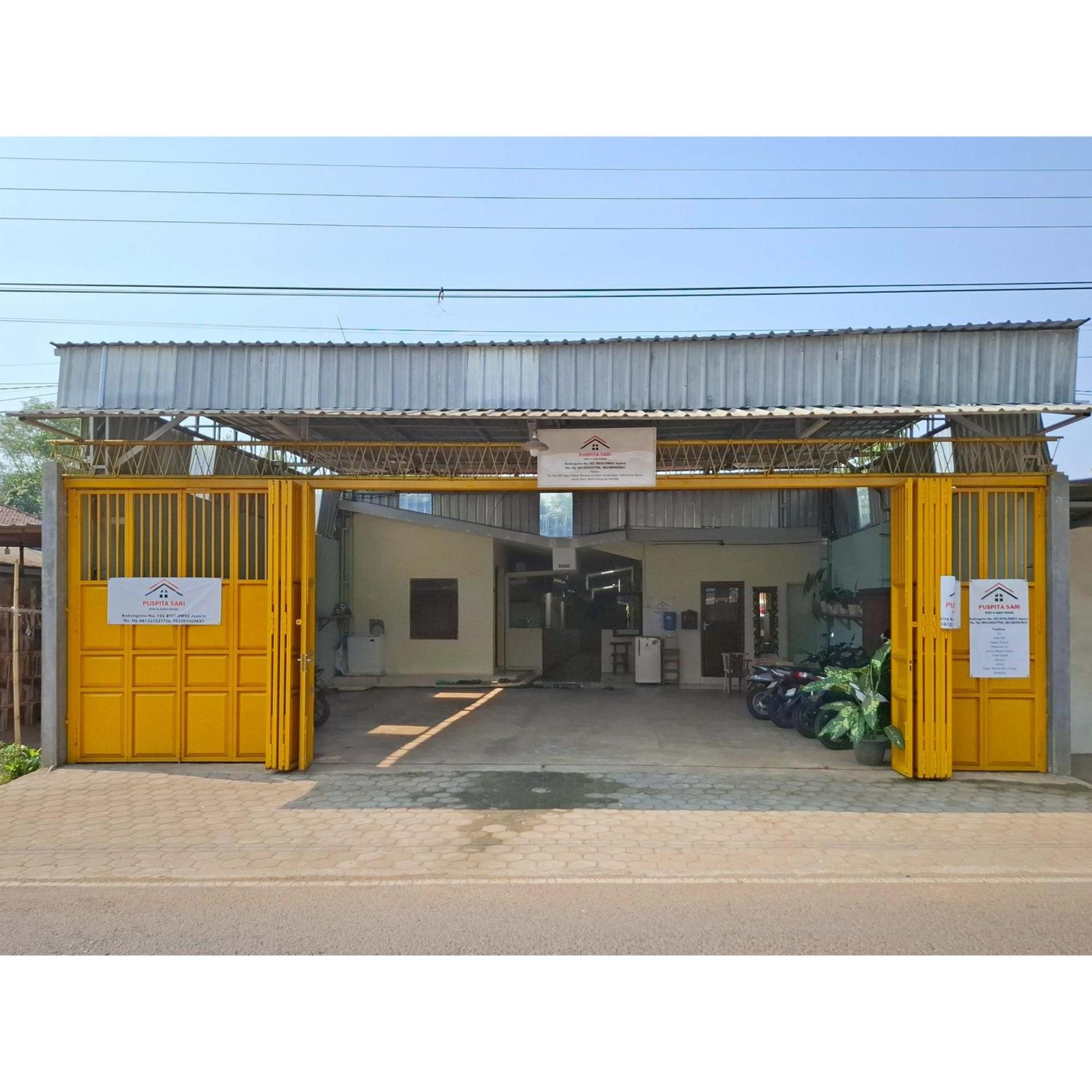 Reddoorz Near Alun Alun Jepara Kesembu Exterior foto